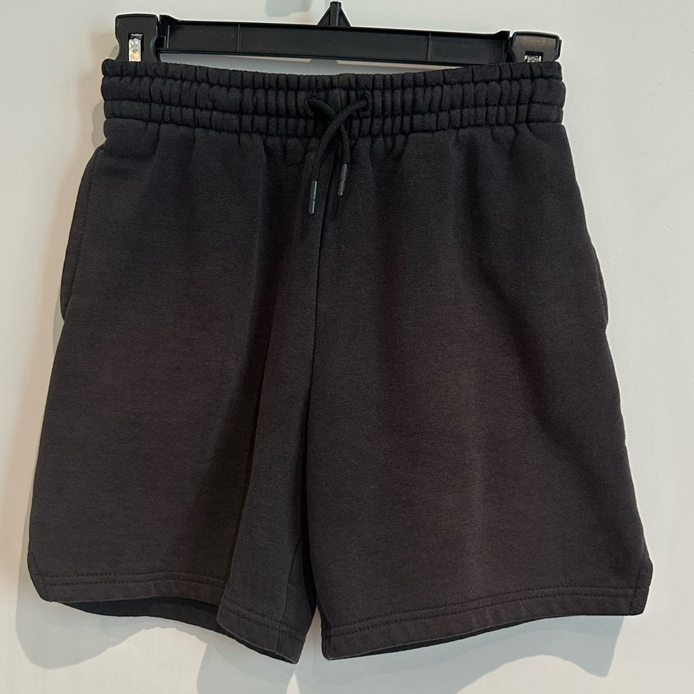 Jordan Boys Fleece Athletic Shorts (Set of 2) Black & Gray, Size M (10-12 years) - Picture 6 of 9